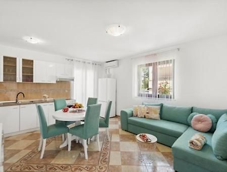 Apartmani Lorena Poreč Exteriér fotografie