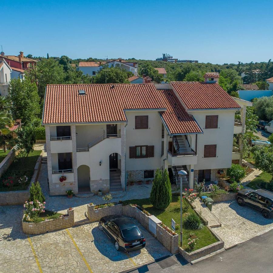 Apartmani Lorena Poreč Exteriér fotografie