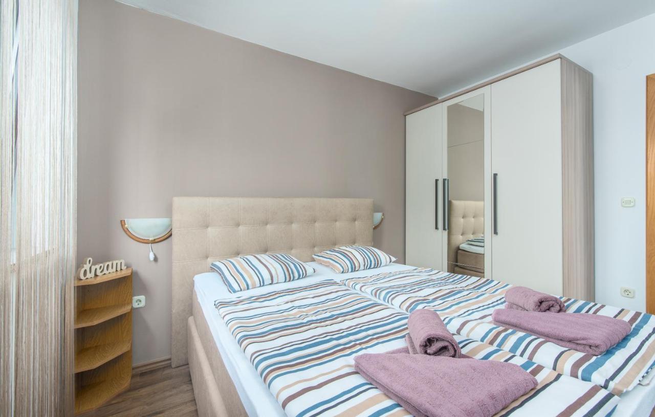 Apartmani Lorena Poreč Exteriér fotografie